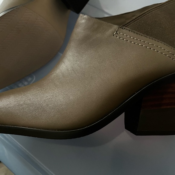 Taupe Booties w/elastic back - Picture 4 of 6